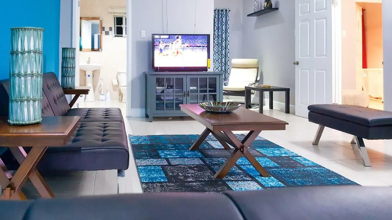 Donhead New Kingston Apt 5 Διαμέρισμα